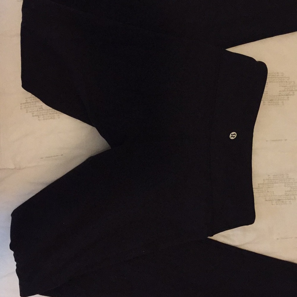 Wunder under  lululemon leggings